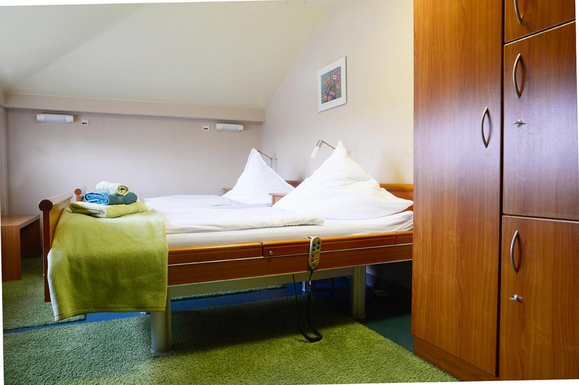 Gaestehaus Am Klinikum Halle  Ngoại thất bức ảnh
